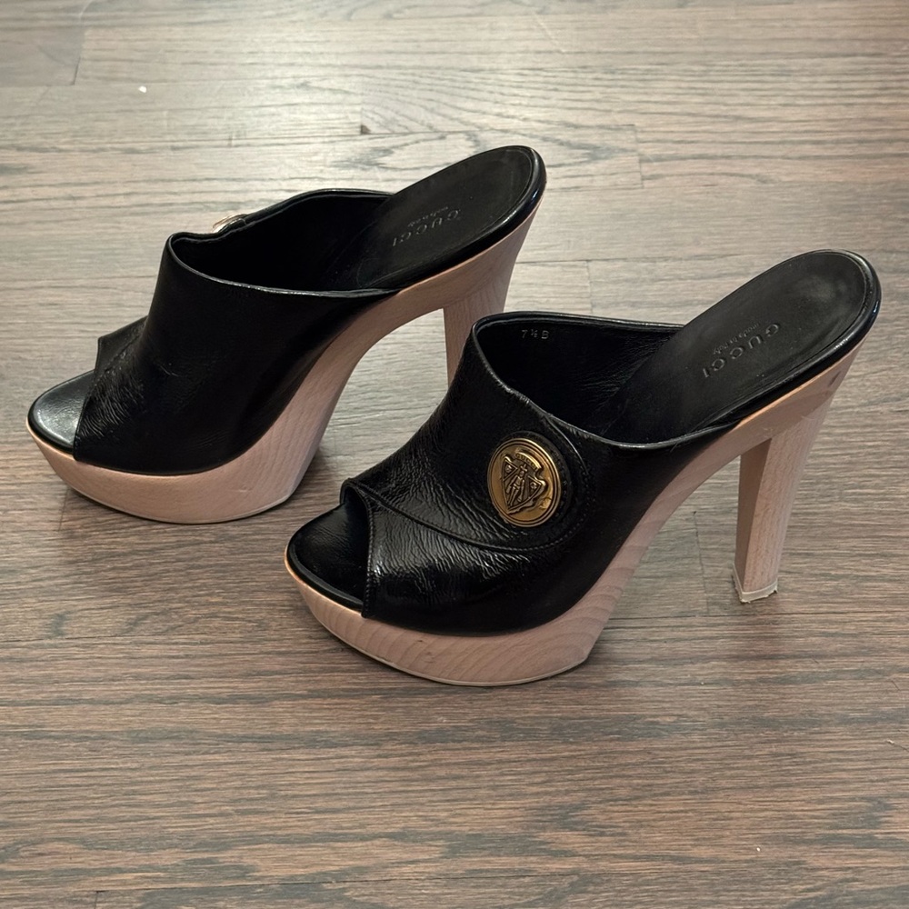 Gucci black and white platform mules